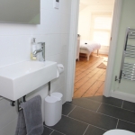 Bathroom 7b