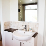Bathroom 8b